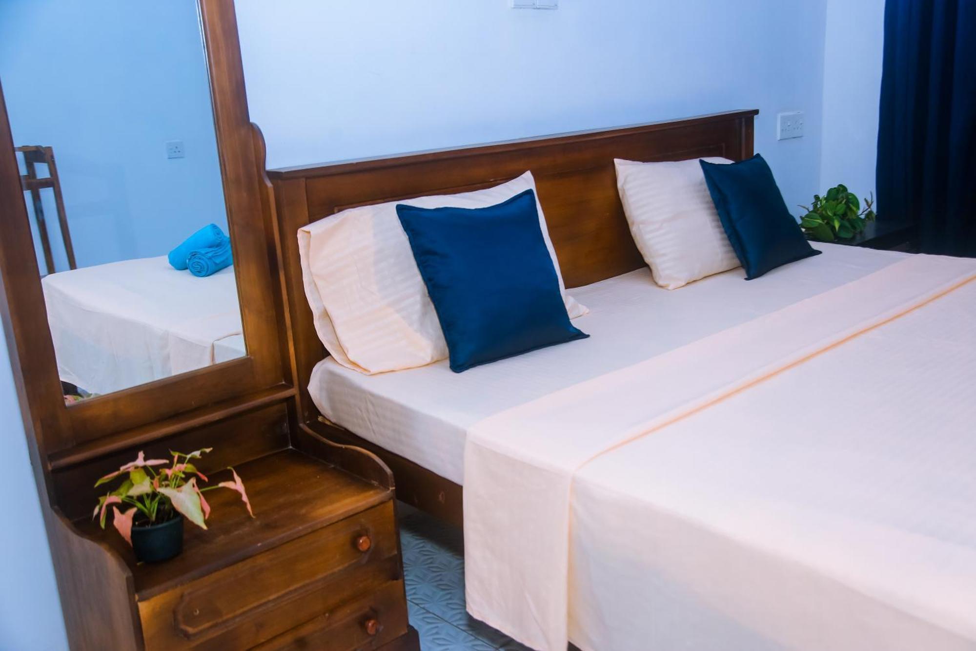 Hotel Mirissa Turtle Point Guest Exterior foto